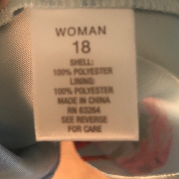 Sleeveless floral patterned dress 👗 - Picture 5 of 5